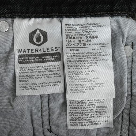 Levis 501 Shorts Womens 32x2 Black Distressed Cut Off Premium Denim Button Fly - Picture 7 of 12